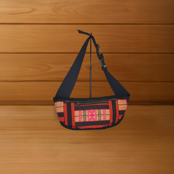  กระเป๋าผ้าไทรบ์เบลท์ 