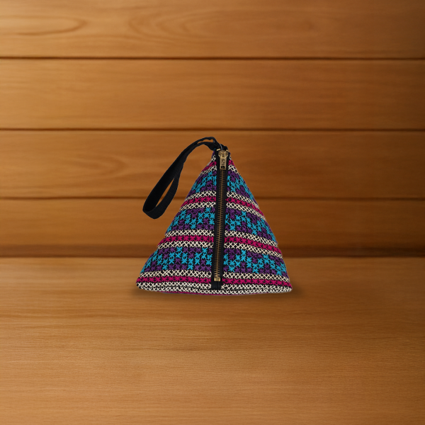  กระเป๋าใส่เหรียญปิระมิด